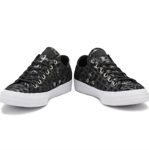 Converse All Star Ox shoes ( size 8.5 ) - Picture 10 of 10